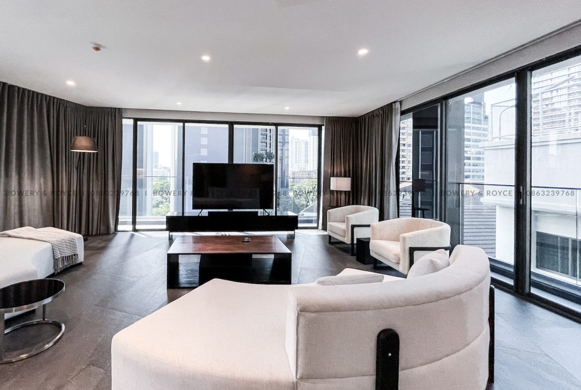 Contemporary Decor Three Bedroom Pet Friendly Condo for Sale in Thong Lor