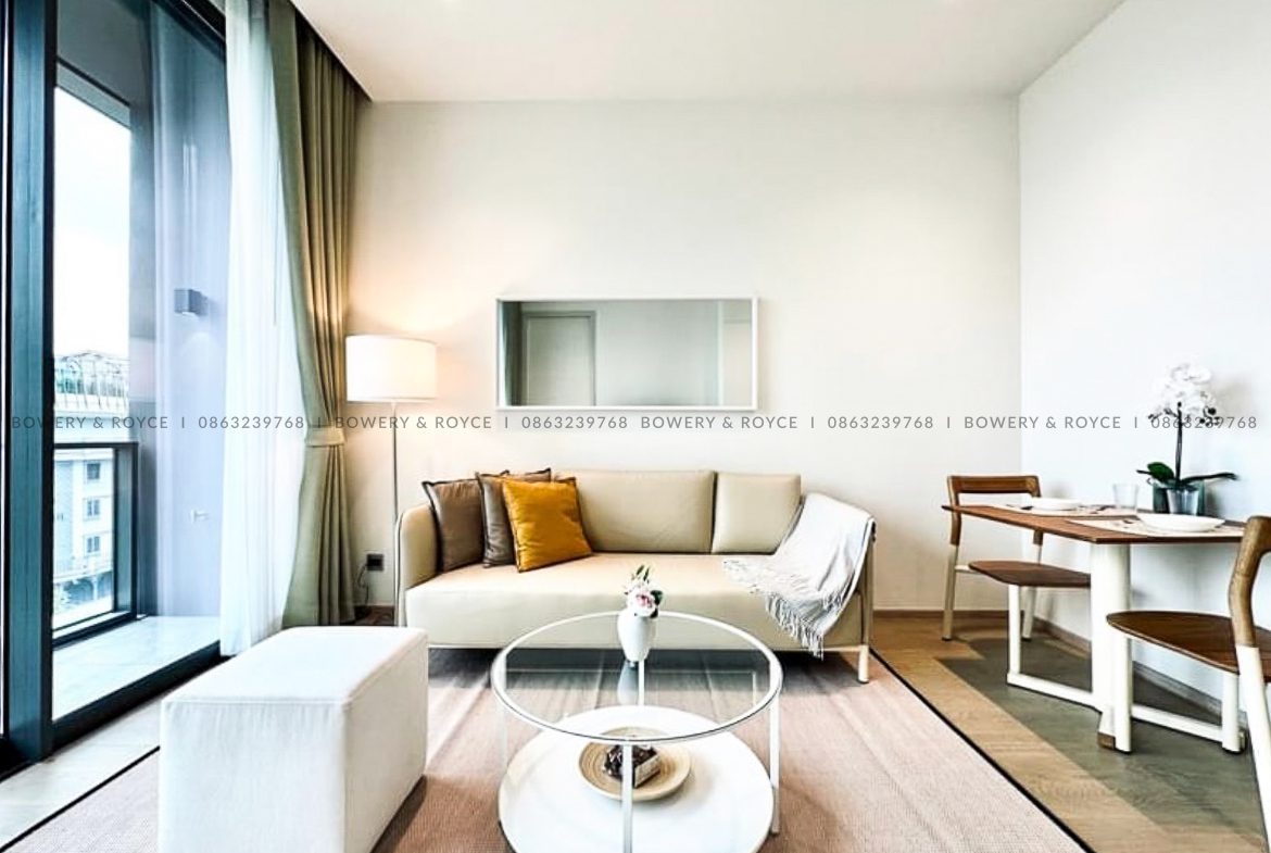Modern One Bedroom Condo for Rent and for Sale at The Strand Thong Lor
