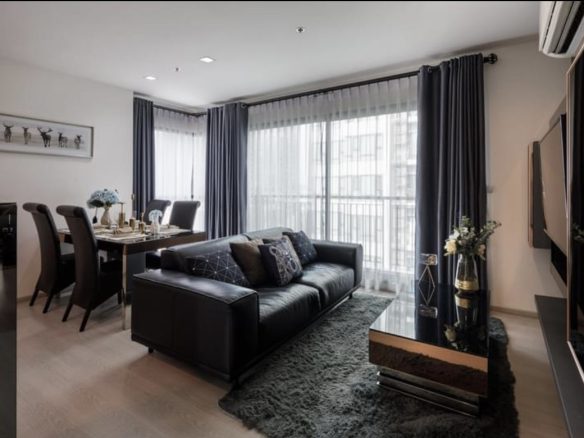 Modern Decor Two Bedroom Close to BTS Condo for Rent & for Sale in Thong Lor