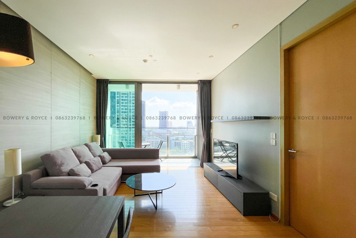 Unblocked View One Bedroom Condo for Rent in Thong Lor