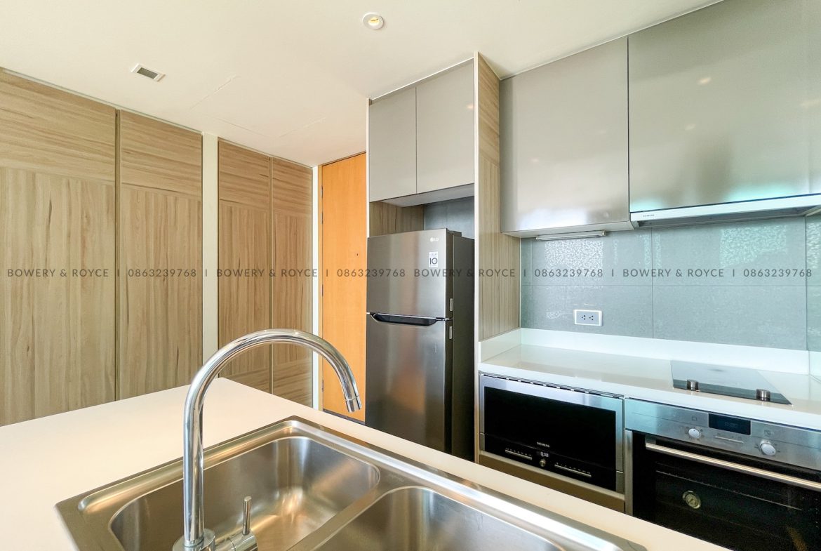 Unblocked View One Bedroom Condo for Rent in Thong Lor