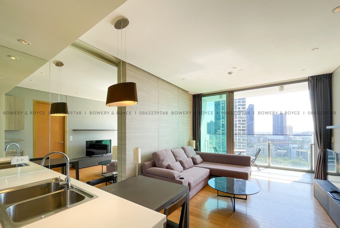 Unblocked View One Bedroom Condo for Rent in Thong Lor