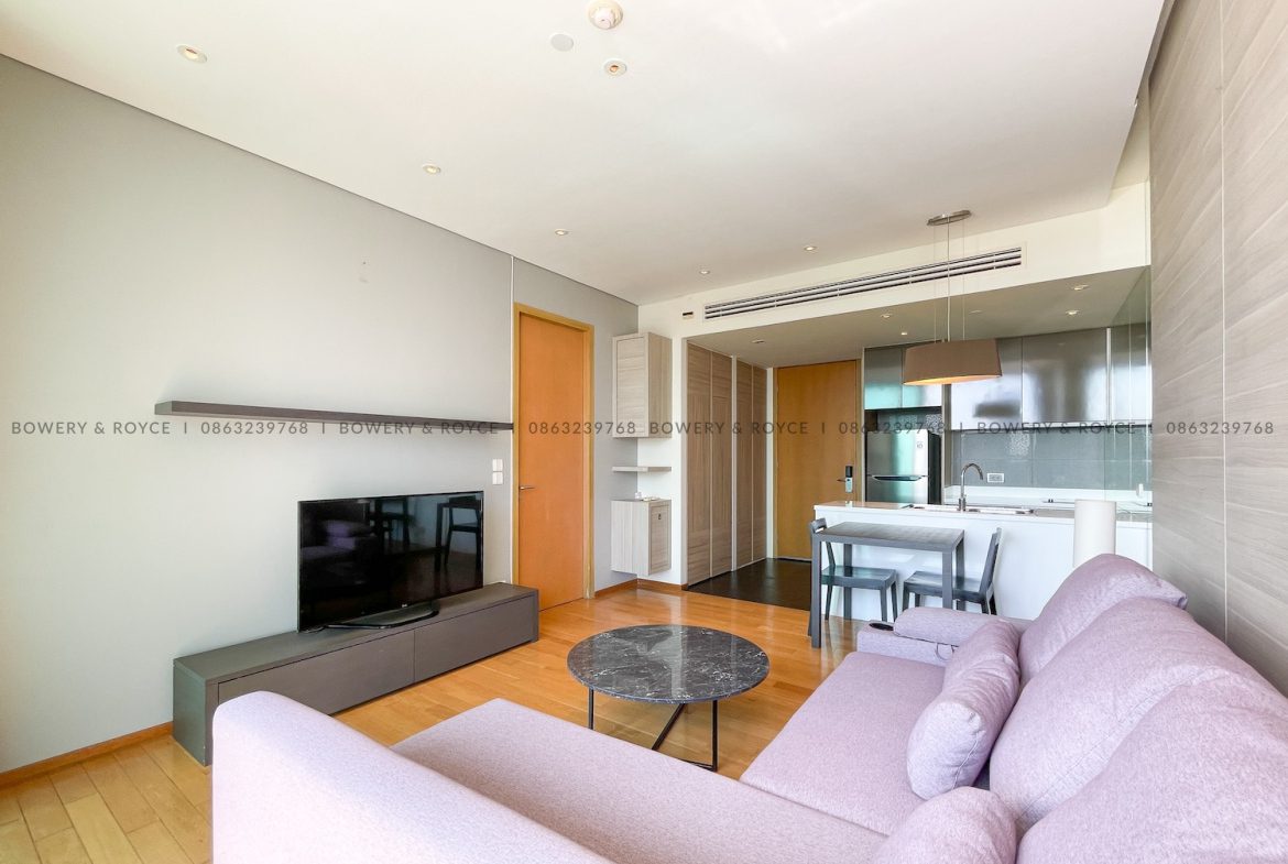 Unblocked View One Bedroom Condo for Rent in Thong Lor