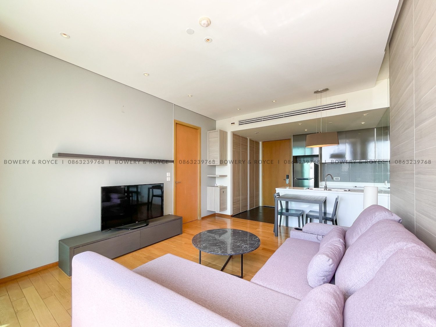 Unblocked View One Bedroom Condo for Rent in Thong Lor
