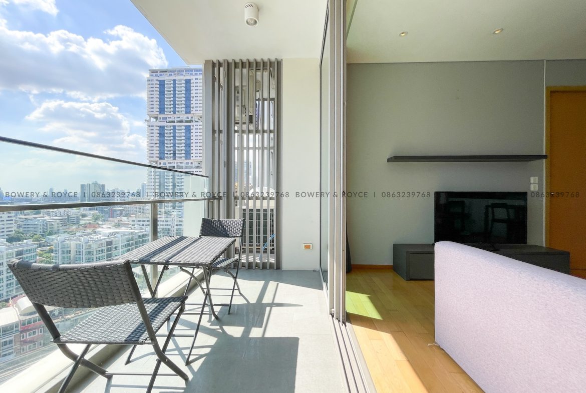 Unblocked View One Bedroom Condo for Rent in Thong Lor