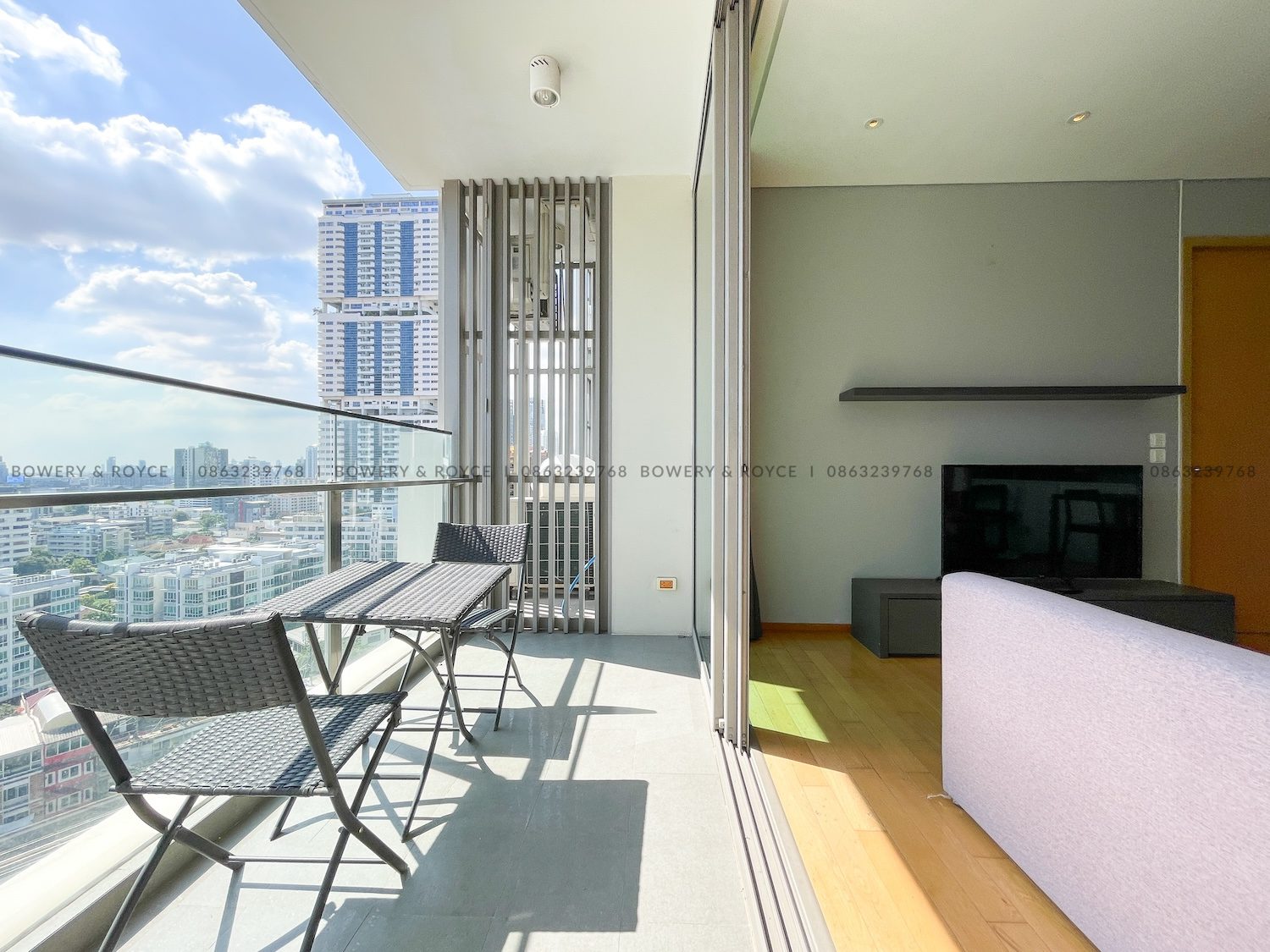 Unblocked View One Bedroom Condo for Rent in Thong Lor