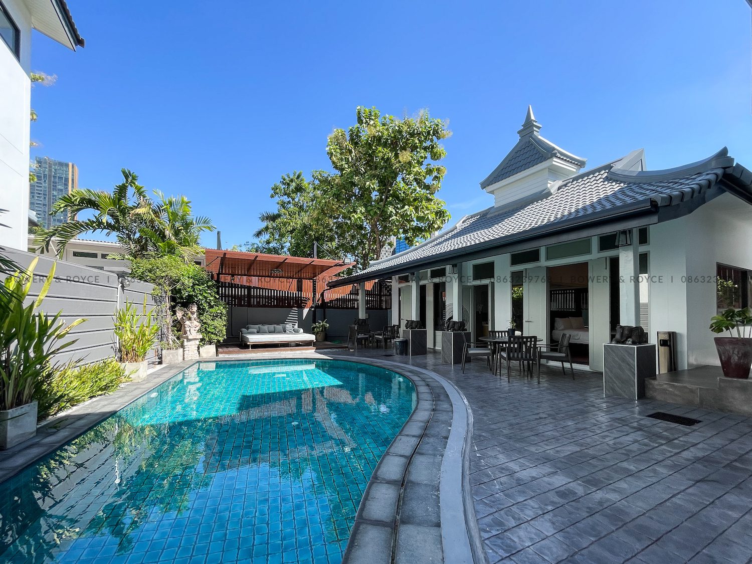 Modern Five Bedroom House with Private Pool for Rent in Thong Lor