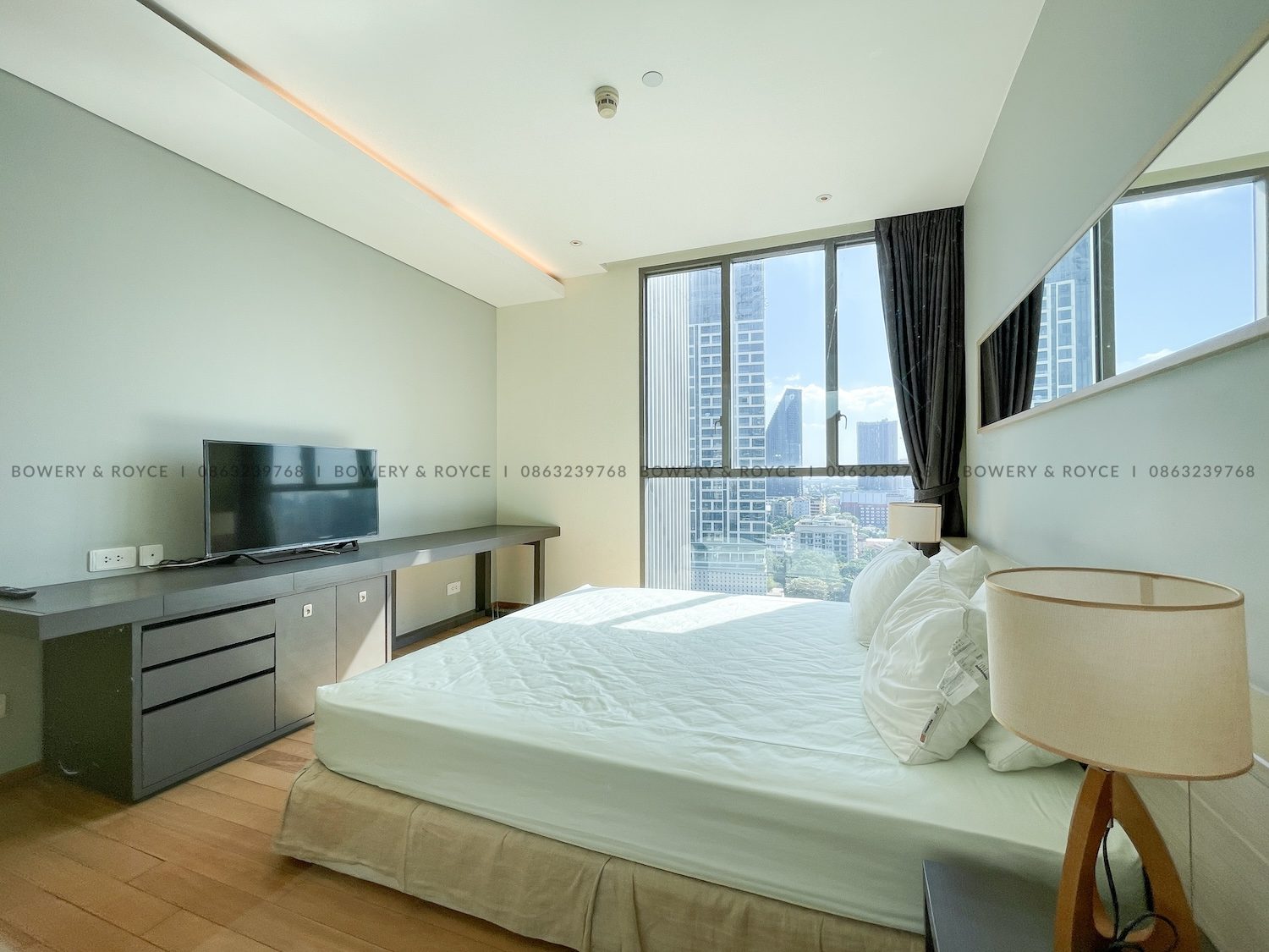 Unblocked View One Bedroom Condo for Rent in Thong Lor