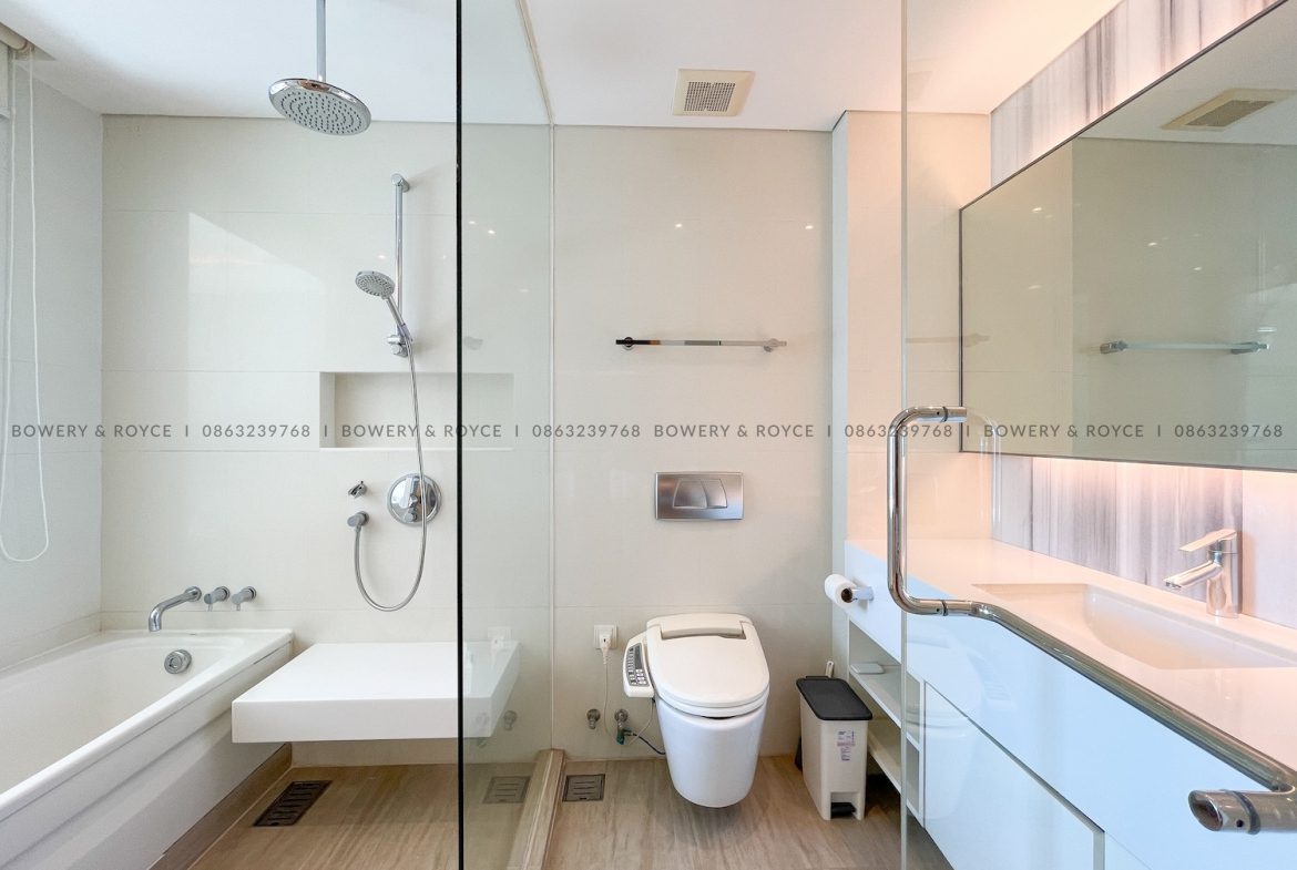 Unblocked View One Bedroom Condo for Rent in Thong Lor