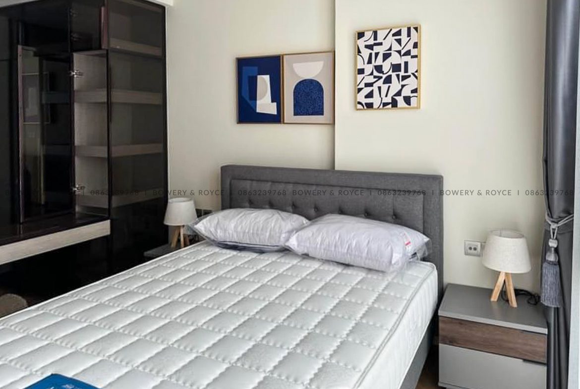 Modern One Bedroom Condo for Rent at the Reserve Sukhumvit 61 Ekkamai