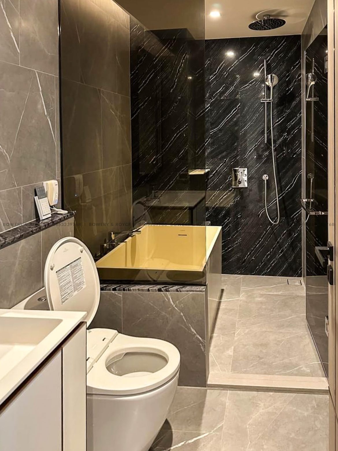 Modern One Bedroom Condo for Rent at the Reserve Sukhumvit 61 Ekkamai