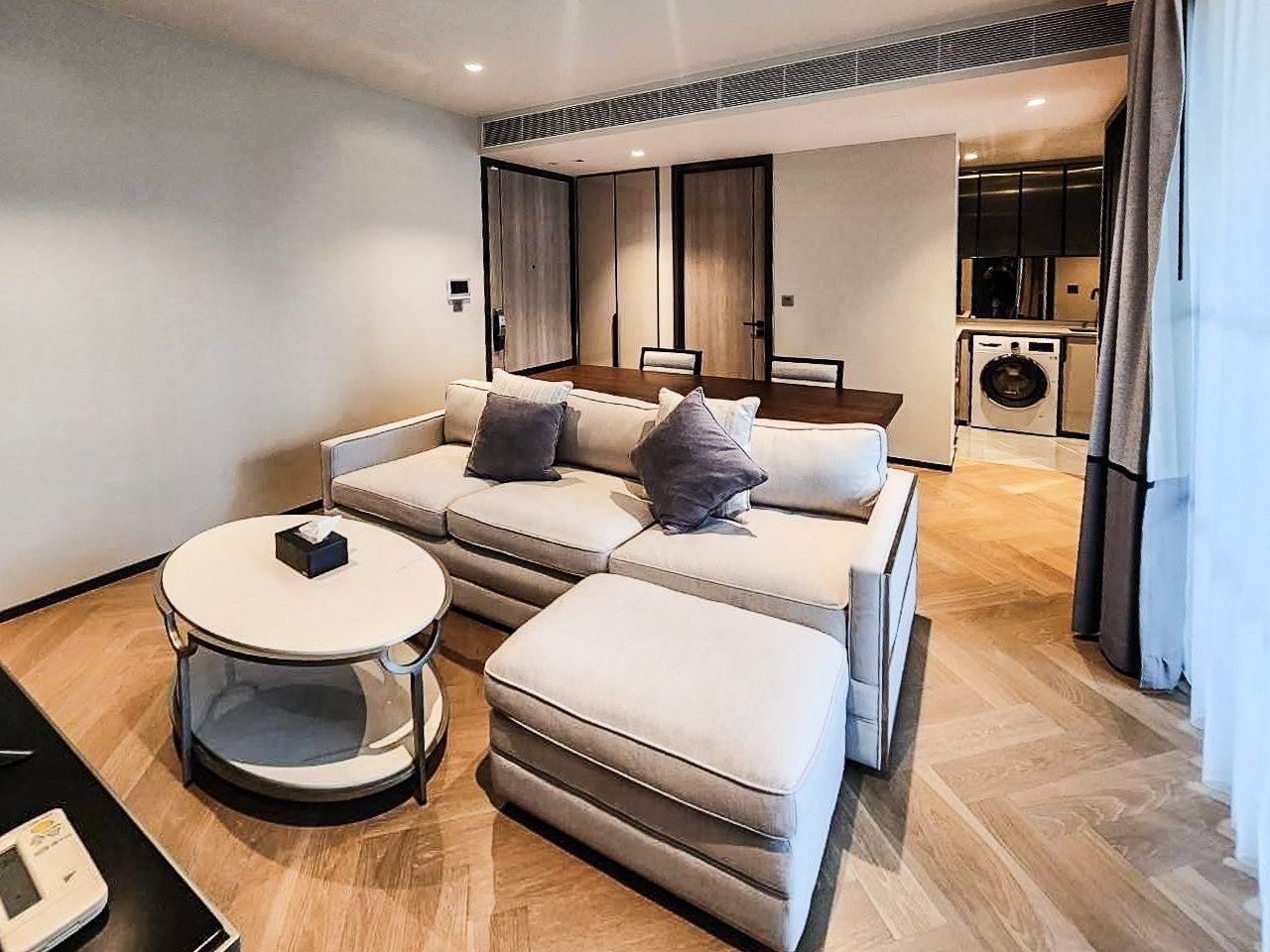 Exquisite Two-Bedroom Condo for Rent at The Reserve Sukhumvit 61 Ekkamai
