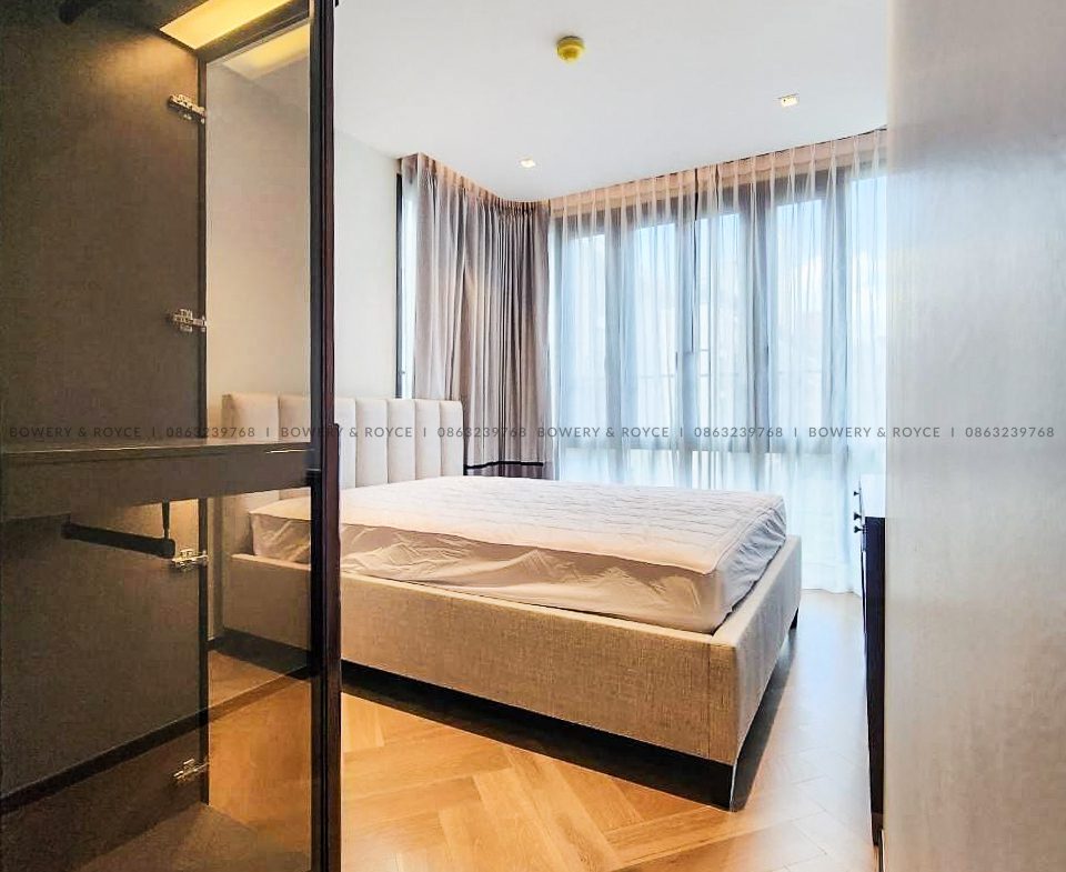 Exquisite Two-Bedroom Condo for Rent at The Reserve Sukhumvit 61 Ekkamai
