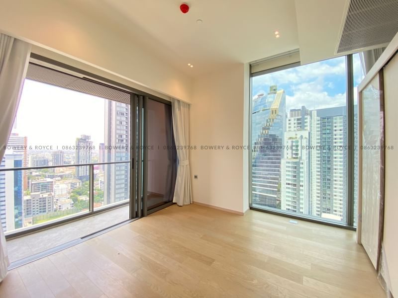 Modern Two Bedroom Pet Friendly Condo for Rent in Thong lor
