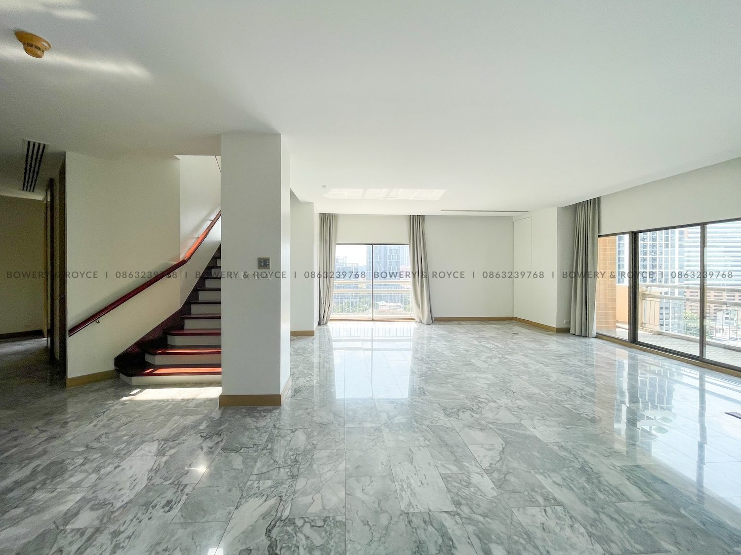 NEST OR INVEST Four Bedroom Duplex Condo for Rent and for Sale in Ekkamai