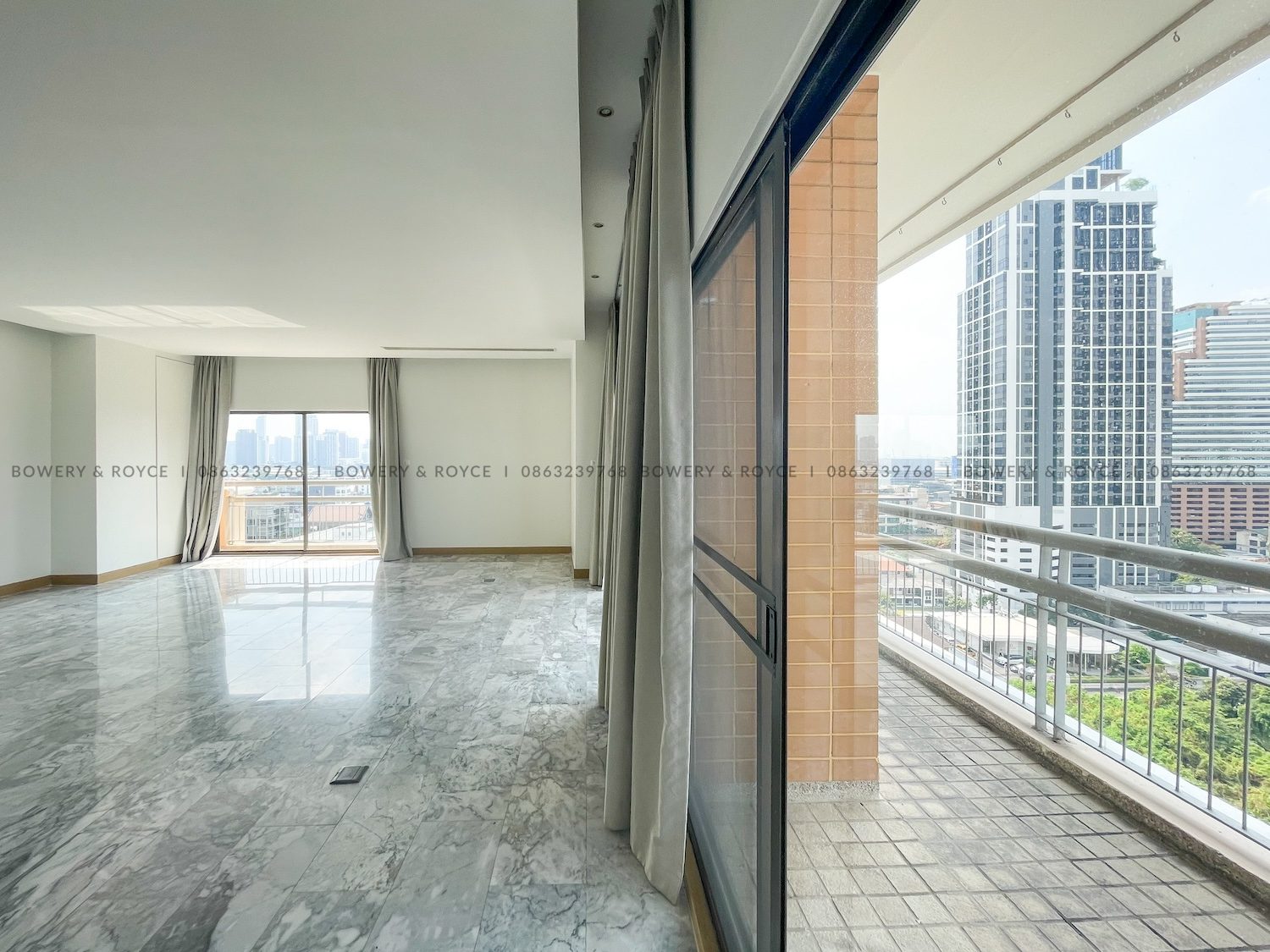 NEST OR INVEST Four Bedroom Duplex Condo for Rent and for Sale in Ekkamai