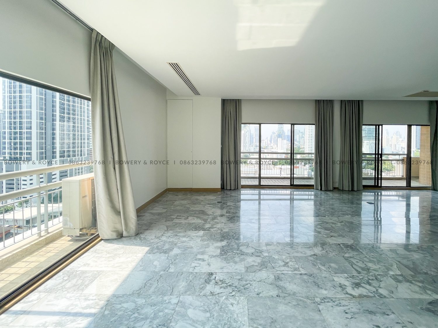 NEST OR INVEST Four Bedroom Duplex Condo for Rent and for Sale in Ekkamai