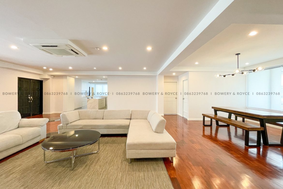 Spacious Four Bedroom Plus Office Pet Friendly Condo for Rent in Thong Lor