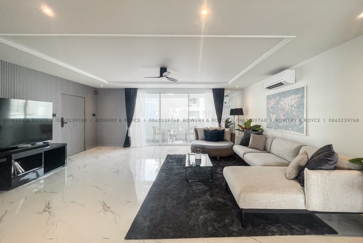 Spacious Modern Design Three Bedroom Condo for Rent in Phrom Phong