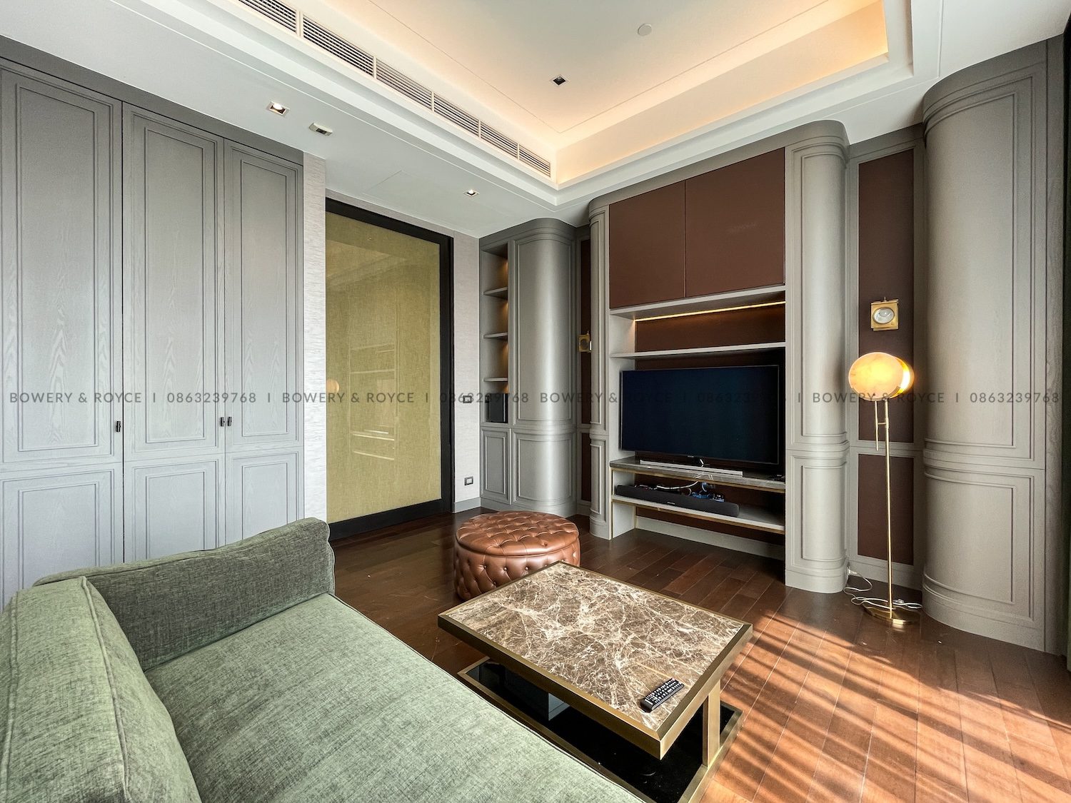 Beautifully Decorated One Bedroom Plus Office Condo for Rent in Phrom Phong