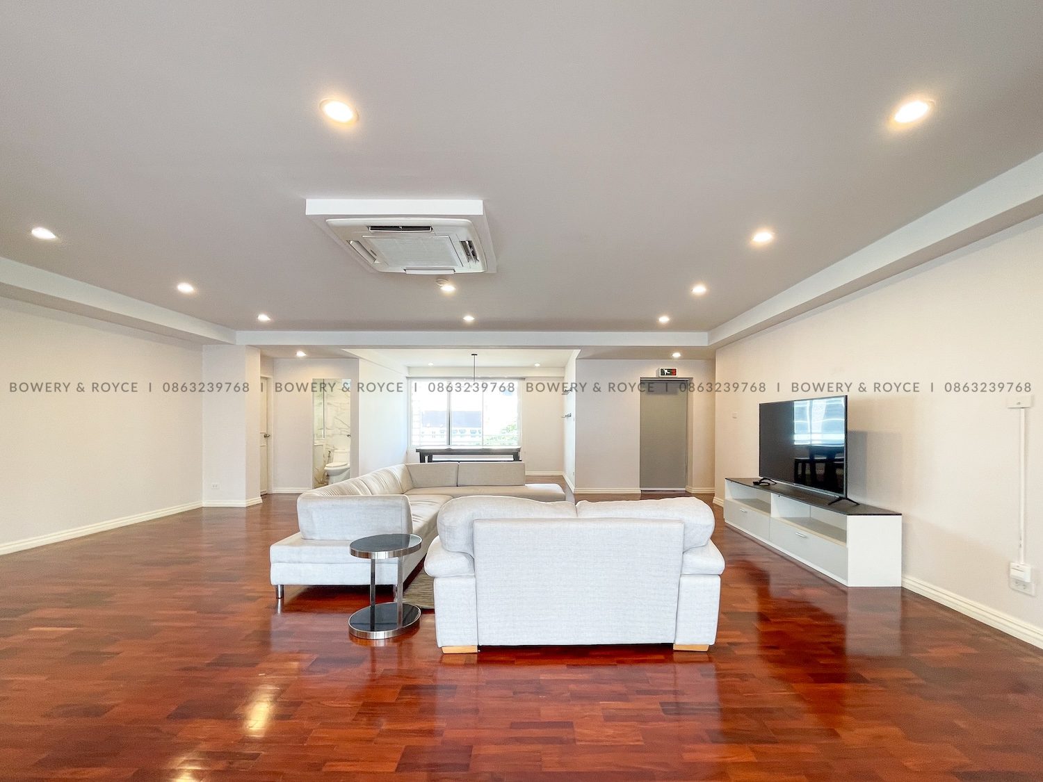 Spacious Four Bedroom Plus Office Pet Friendly Condo for Rent in Thong Lor