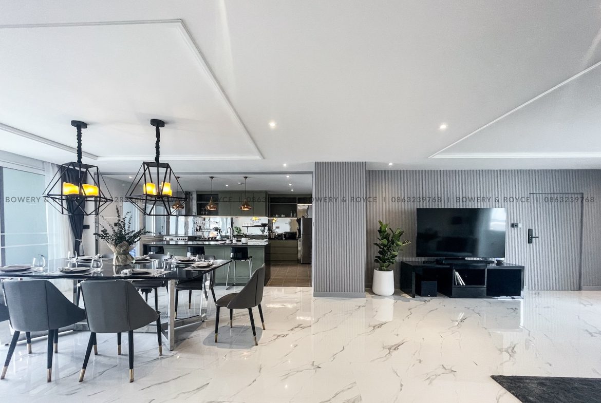 Spacious Modern Design Three Bedroom Condo for Rent in Phrom Phong