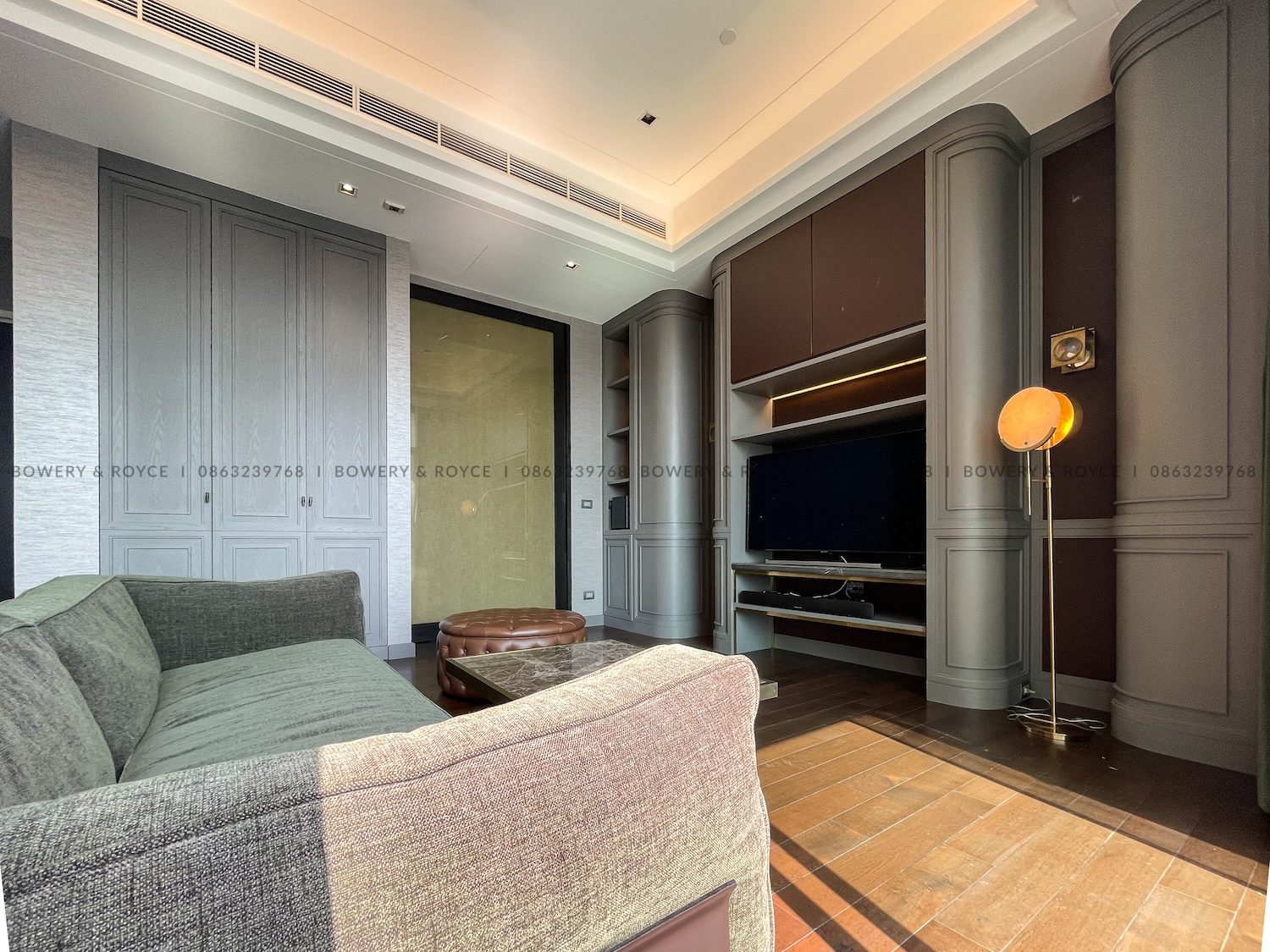 Beautifully Decorated One Bedroom Plus Office Condo for Rent in Phrom Phong