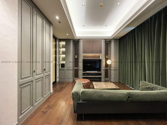 Beautifully Decorated One Bedroom Plus Office Condo for Rent in Phrom Phong