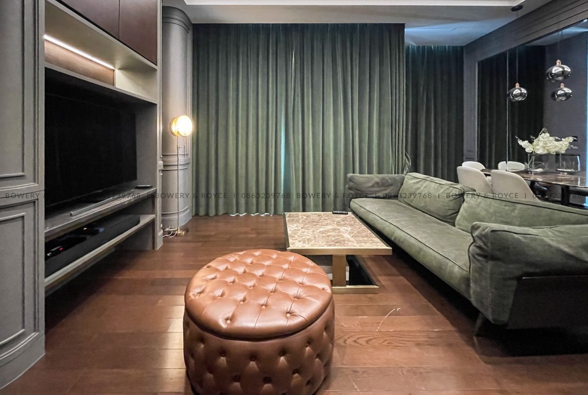 Beautifully Decorated One Bedroom Plus Office Condo for Rent in Phrom Phong