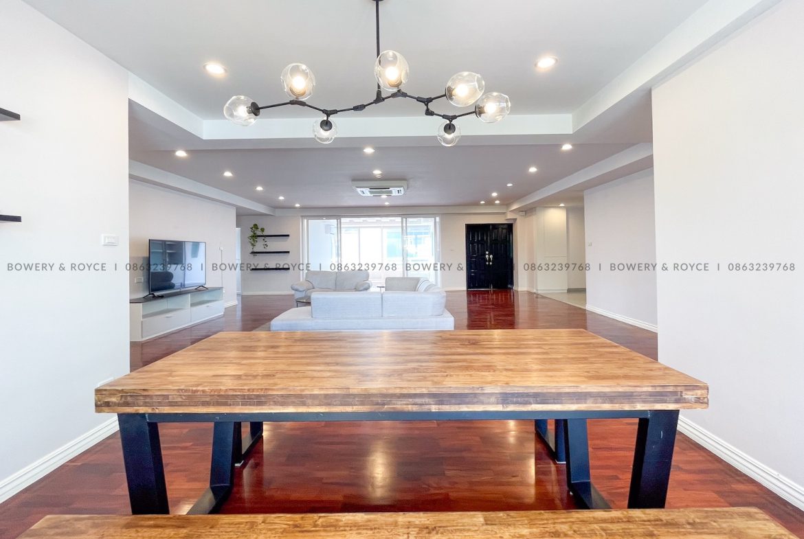 Spacious Four Bedroom Plus Office Pet Friendly Condo for Rent in Thong Lor