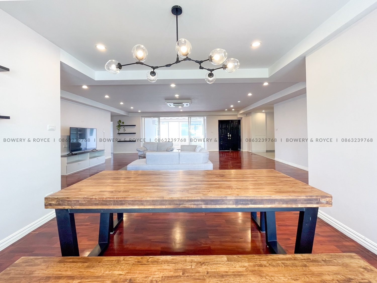 Spacious Four Bedroom Plus Office Pet Friendly Condo for Rent in Thong Lor