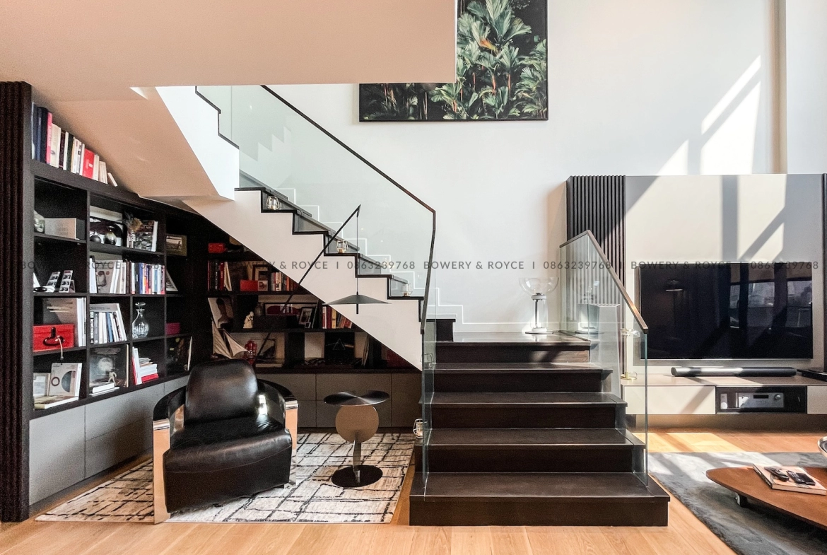Exquisite Two Bedroom Plus Office Duplex Penthouse for Rent in Thong Lor