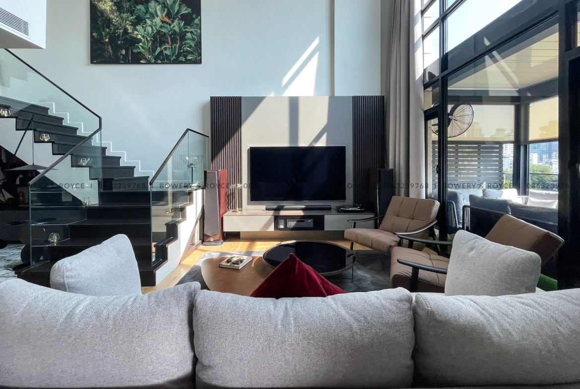 Exquisite Two Bedroom Plus Office Duplex Penthouse for Rent in Thong Lor