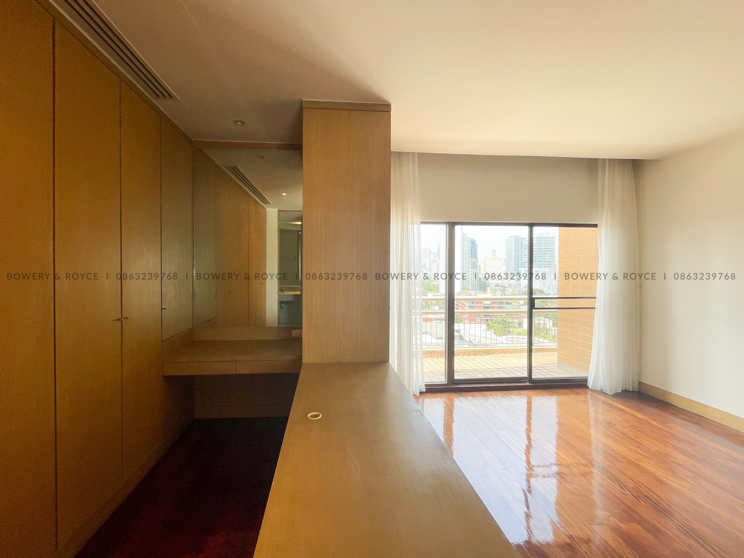 NEST OR INVEST Four Bedroom Duplex Condo for Rent and for Sale in Ekkamai