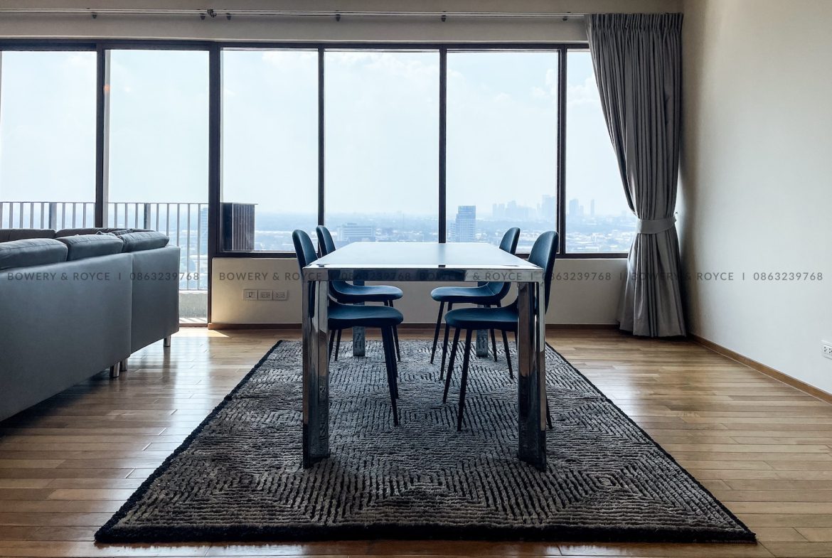 Spacious Three Bedroom Condo for Rent in Phrom Phong by Bowery & Royce