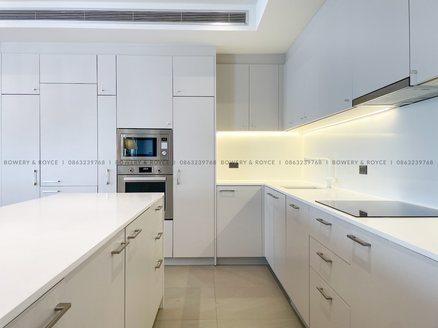 Stunning Three Bedroom Plus Office Pet Friendly Condo for Rent in Thong Lor