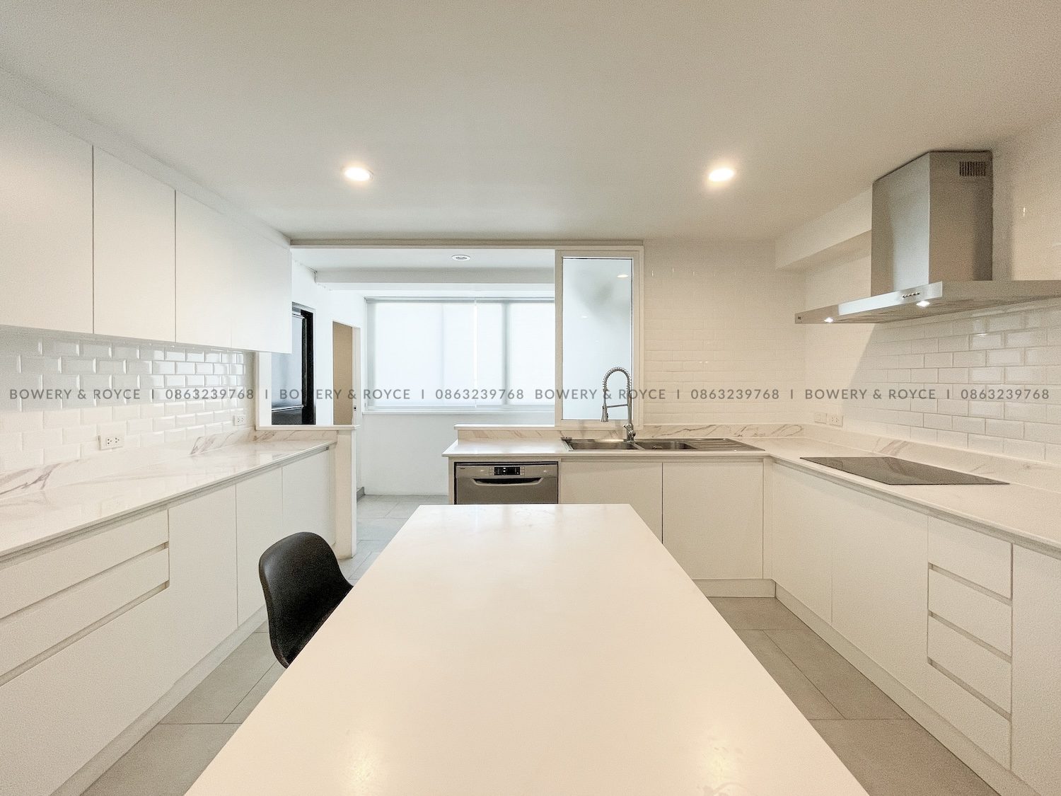 Spacious Four Bedroom Plus Office Pet Friendly Condo for Rent in Thong Lor