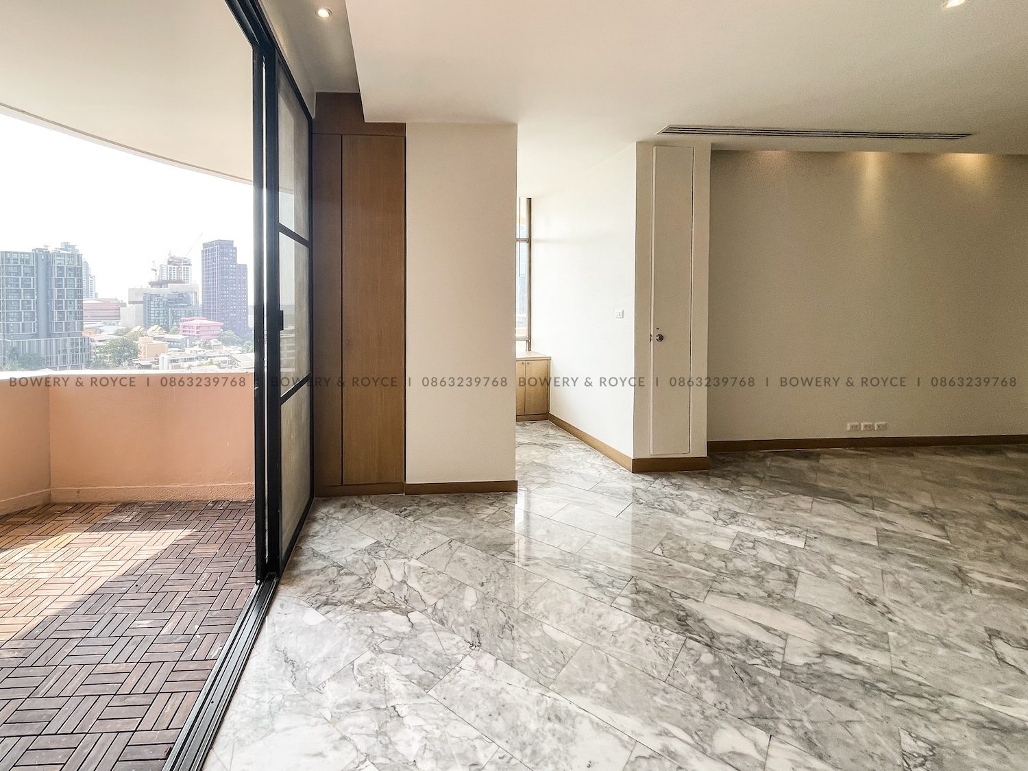 NEST OR INVEST Four Bedroom Duplex Condo for Rent and for Sale in Ekkamai