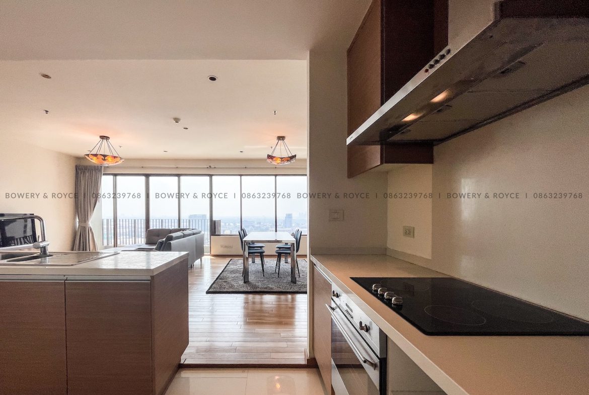 Spacious Three Bedroom Condo for Rent in Phrom Phong by Bowery & Royce