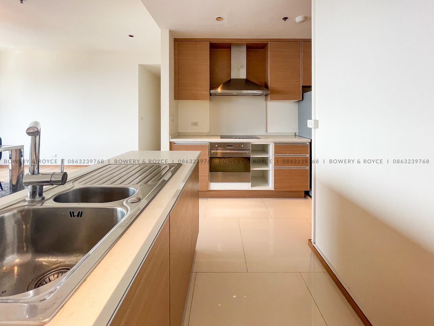 Spacious Three Bedroom Condo for Rent in Phrom Phong by Bowery & Royce