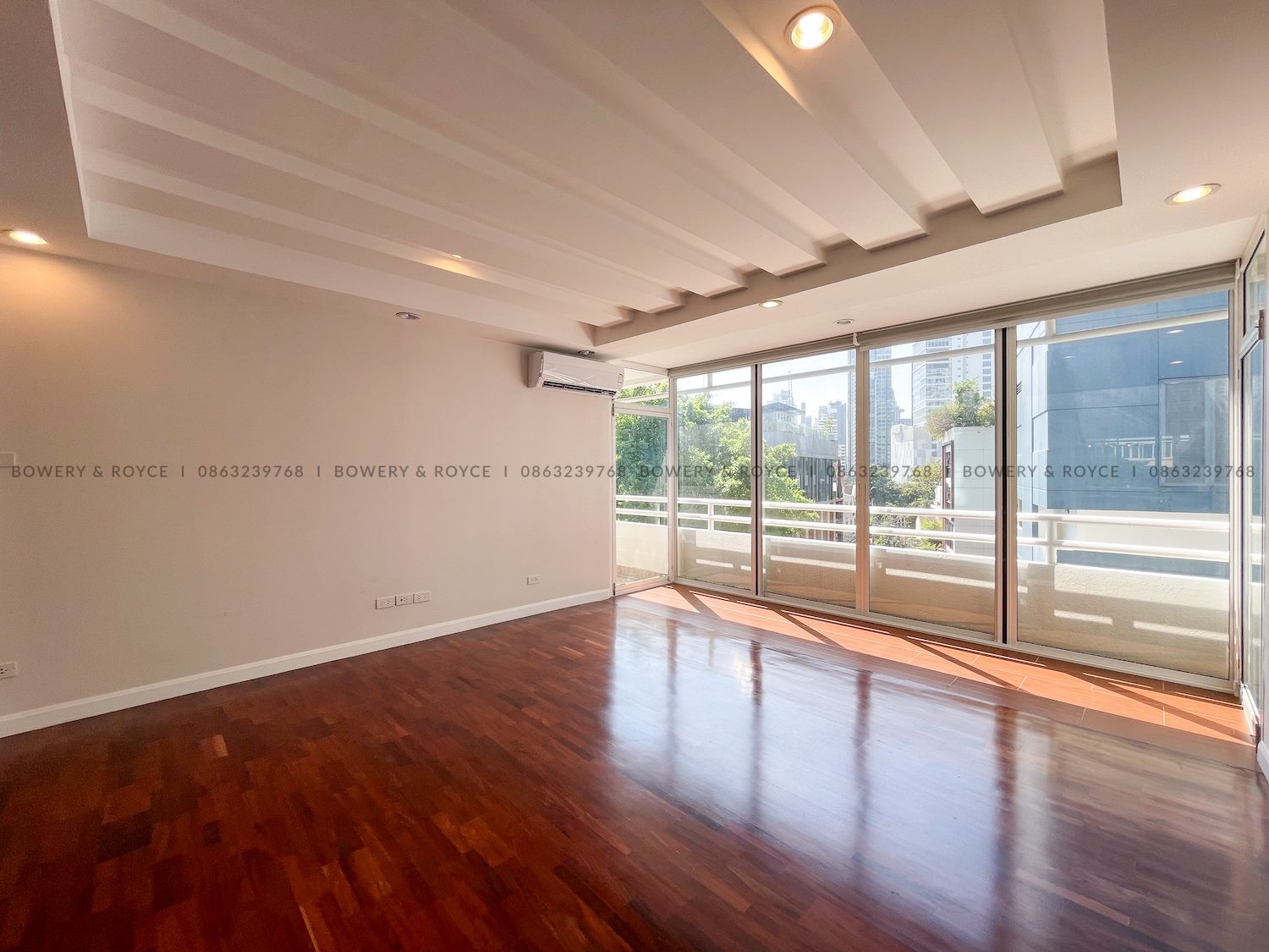 Spacious Four Bedroom Plus Office Pet Friendly Condo for Rent in Thong Lor