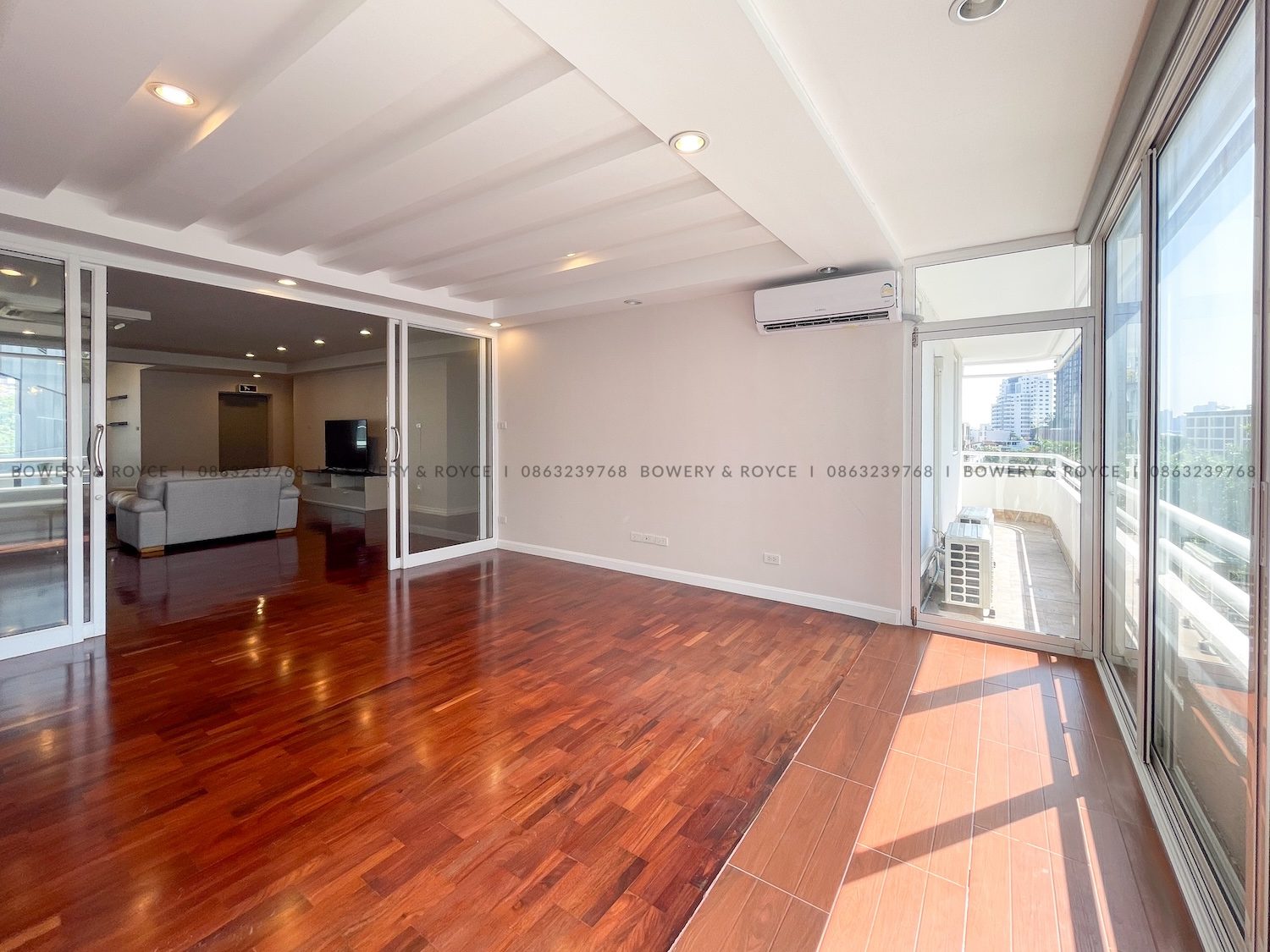 Spacious Four Bedroom Plus Office Pet Friendly Condo for Rent in Thong Lor