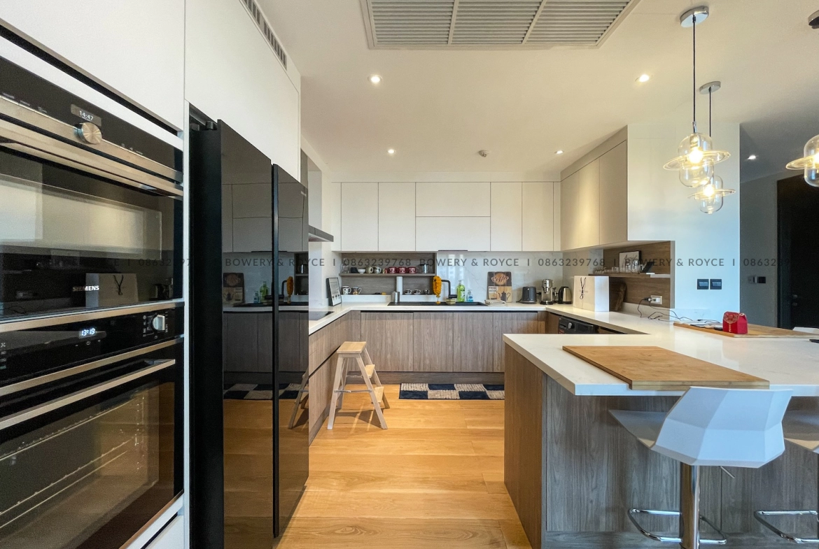 Exquisite Two Bedroom Plus Office Duplex Penthouse for Rent in Thong Lor