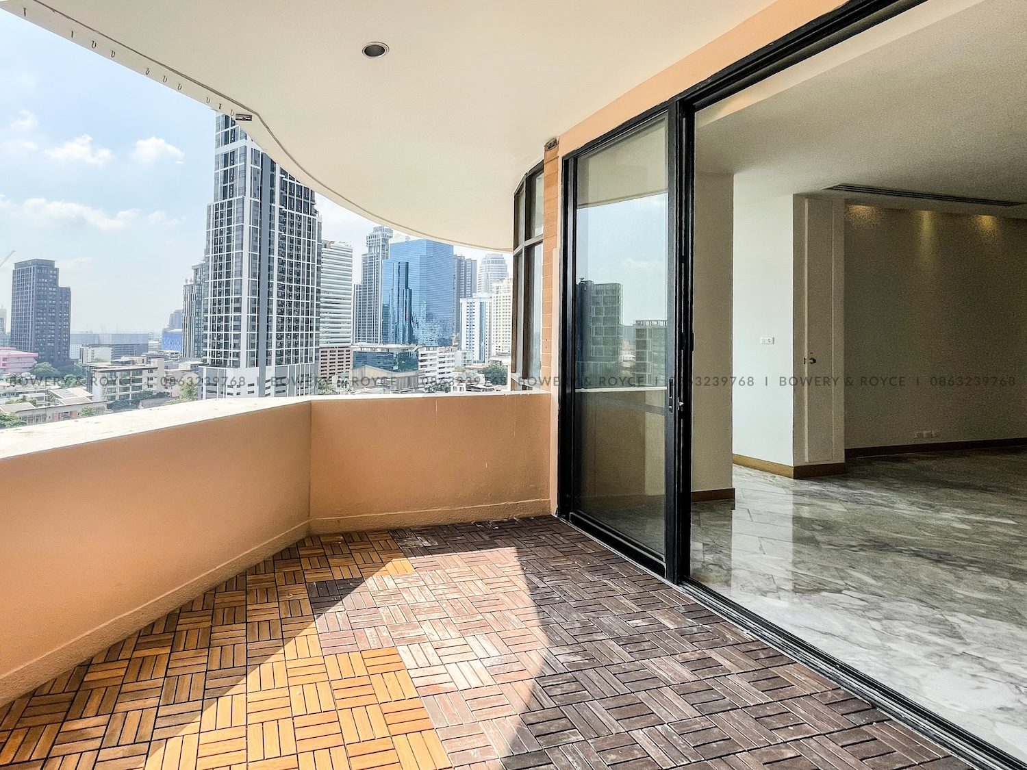 NEST OR INVEST Four Bedroom Duplex Condo for Rent and for Sale in Ekkamai