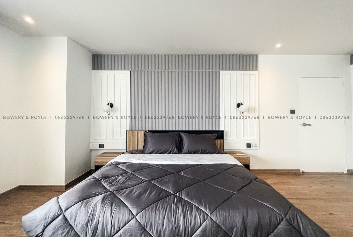 Spacious Modern Design Three Bedroom Condo for Rent in Phrom Phong