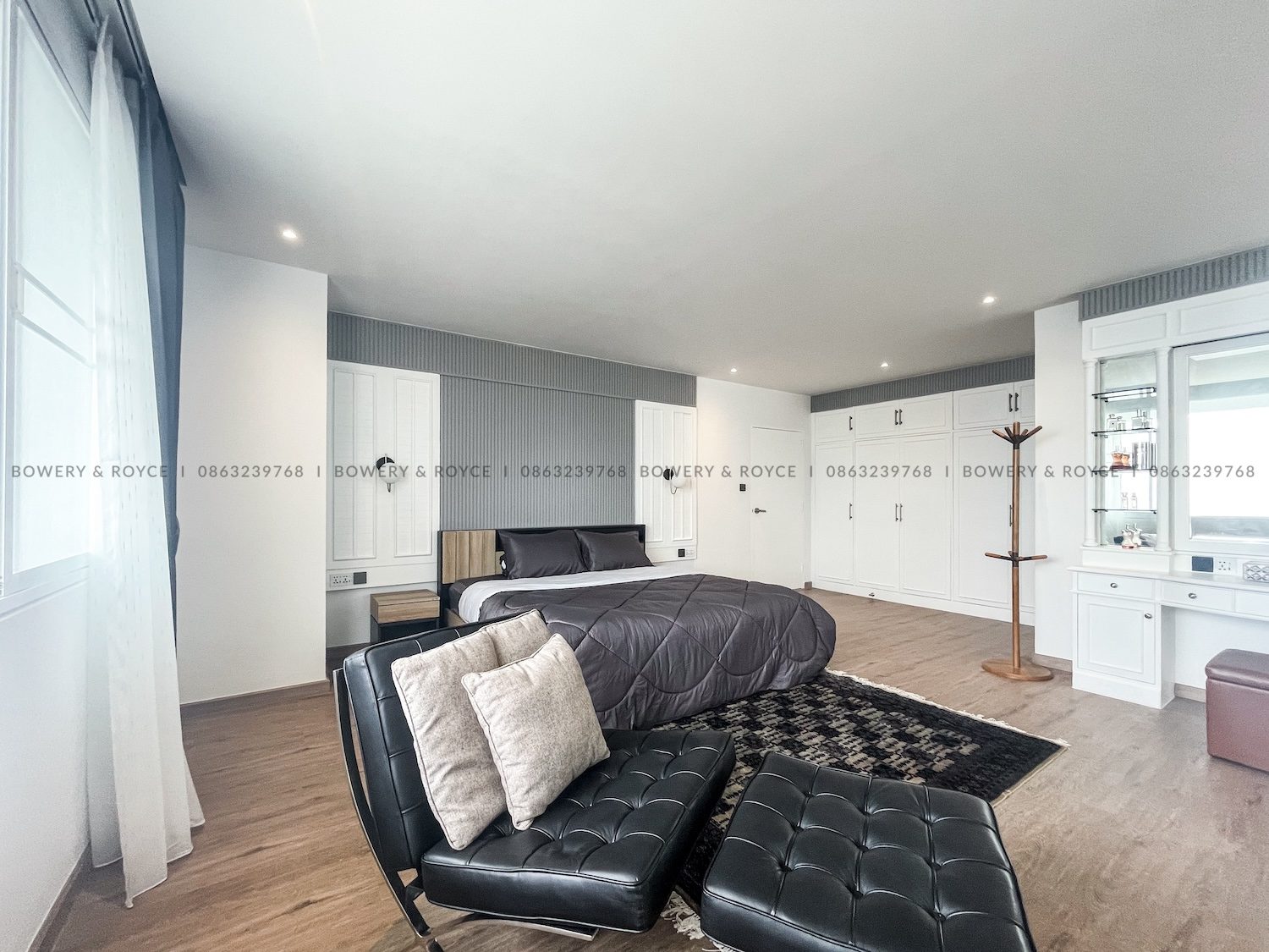 Spacious Modern Design Three Bedroom Condo for Rent in Phrom Phong