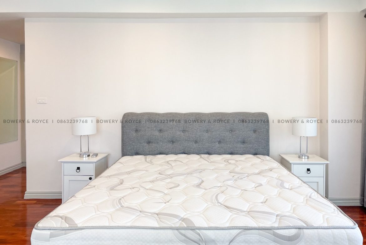 Spacious Four Bedroom Plus Office Pet Friendly Condo for Rent in Thong Lor