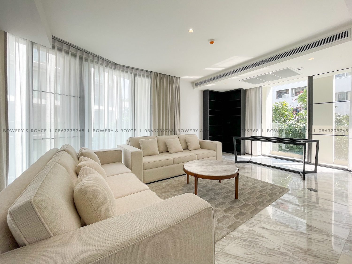 Stunning Three Bedroom Plus Office Pet Friendly Condo for Rent in Thong Lor