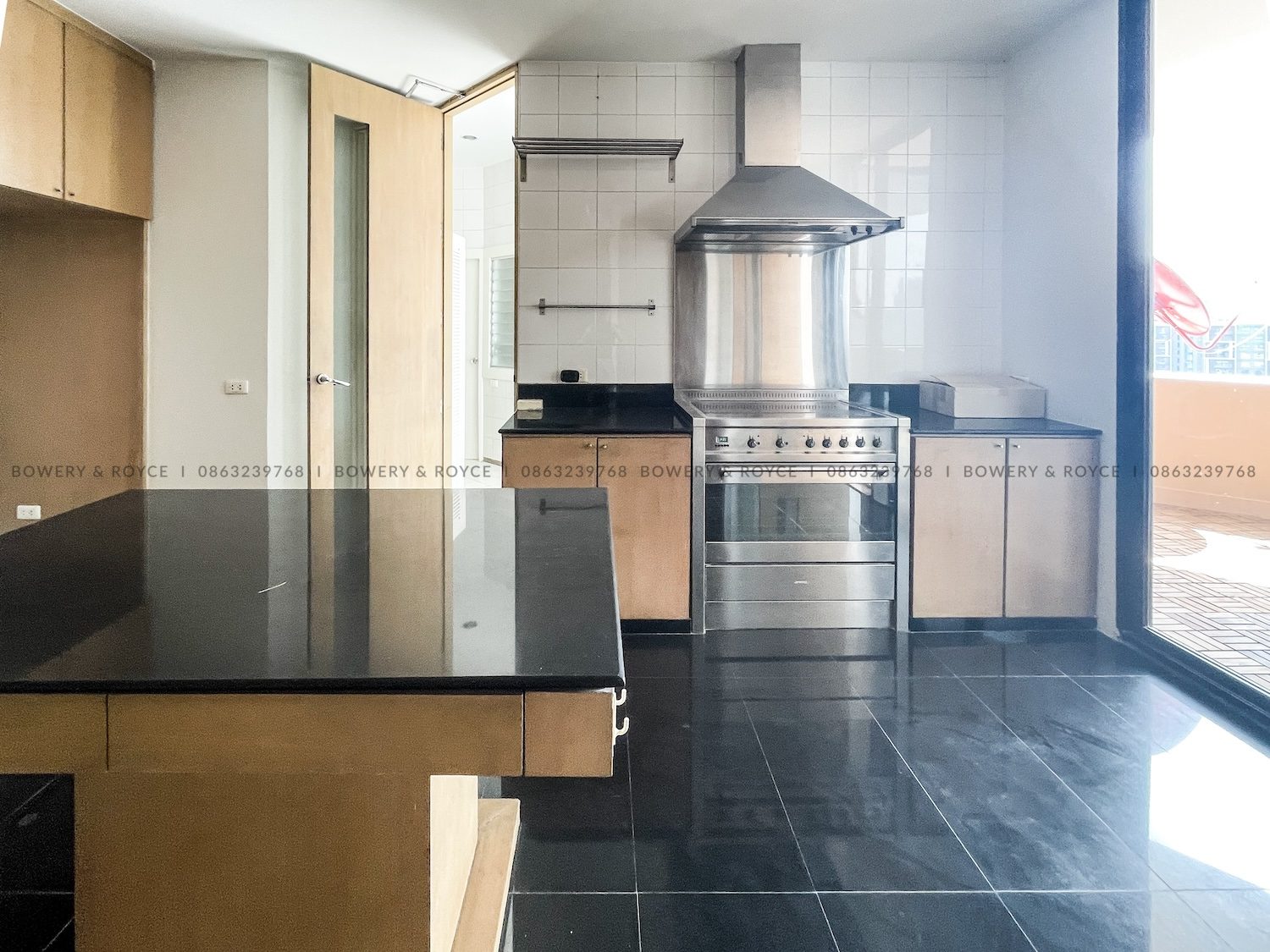 NEST OR INVEST Four Bedroom Duplex Condo for Rent and for Sale in Ekkamai