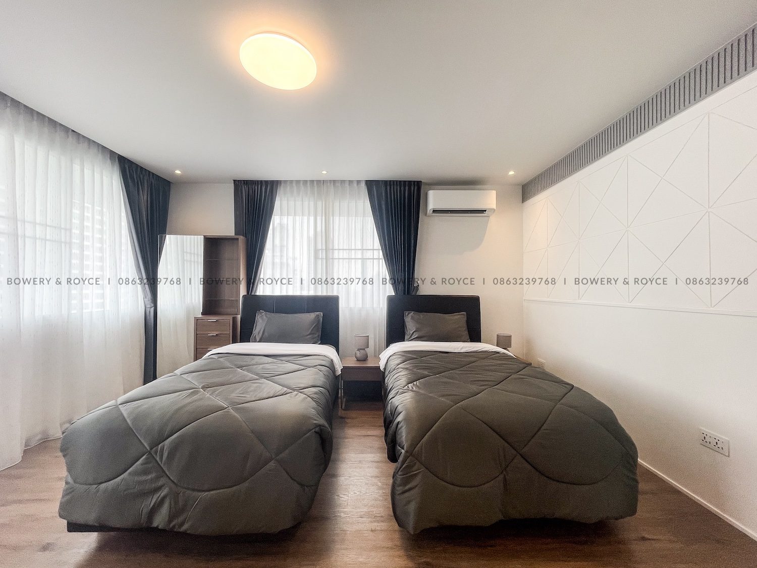 Spacious Modern Design Three Bedroom Condo for Rent in Phrom Phong